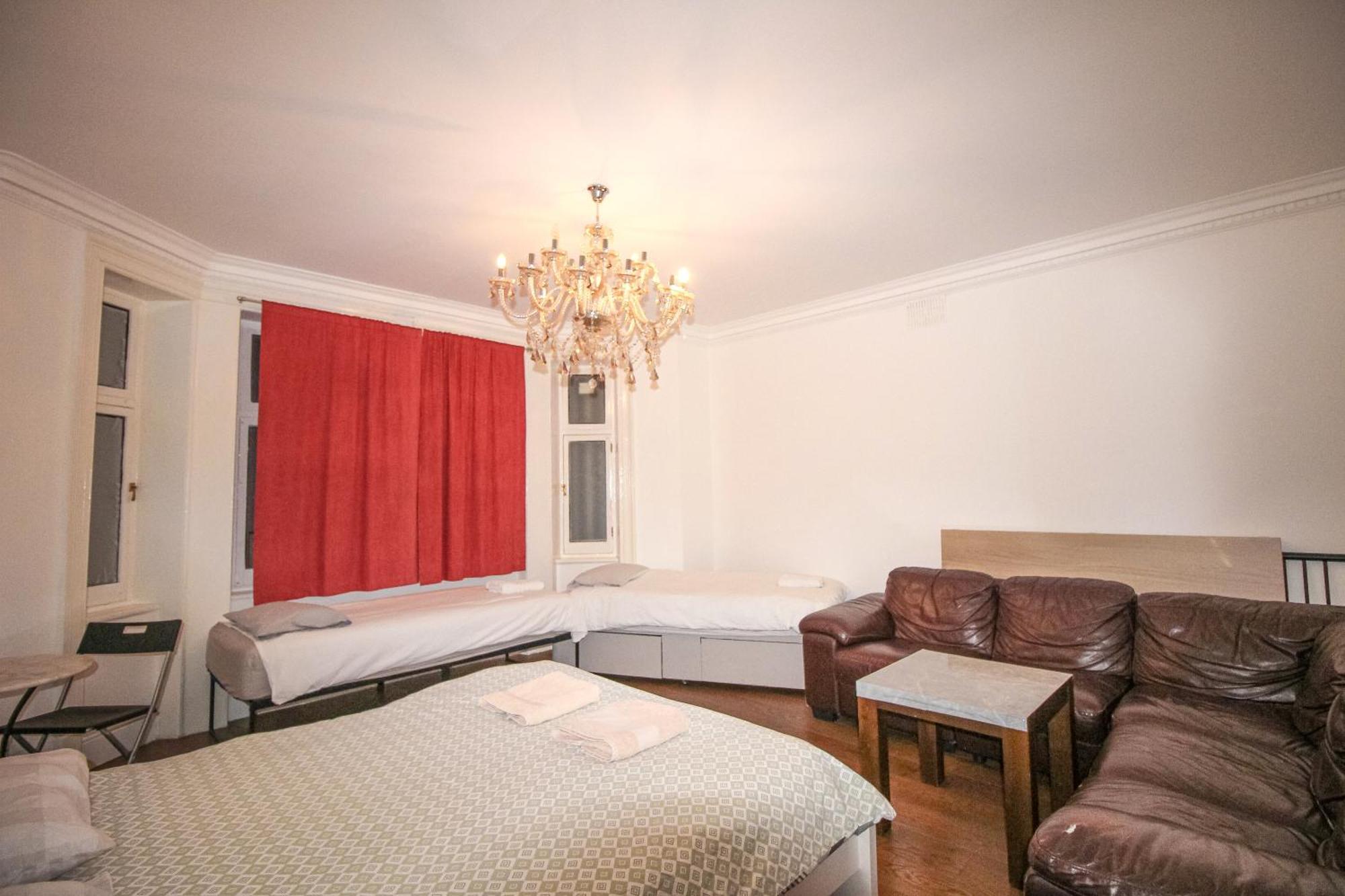 Spacious 4 Person Bedroom In Marylebone Homestay *